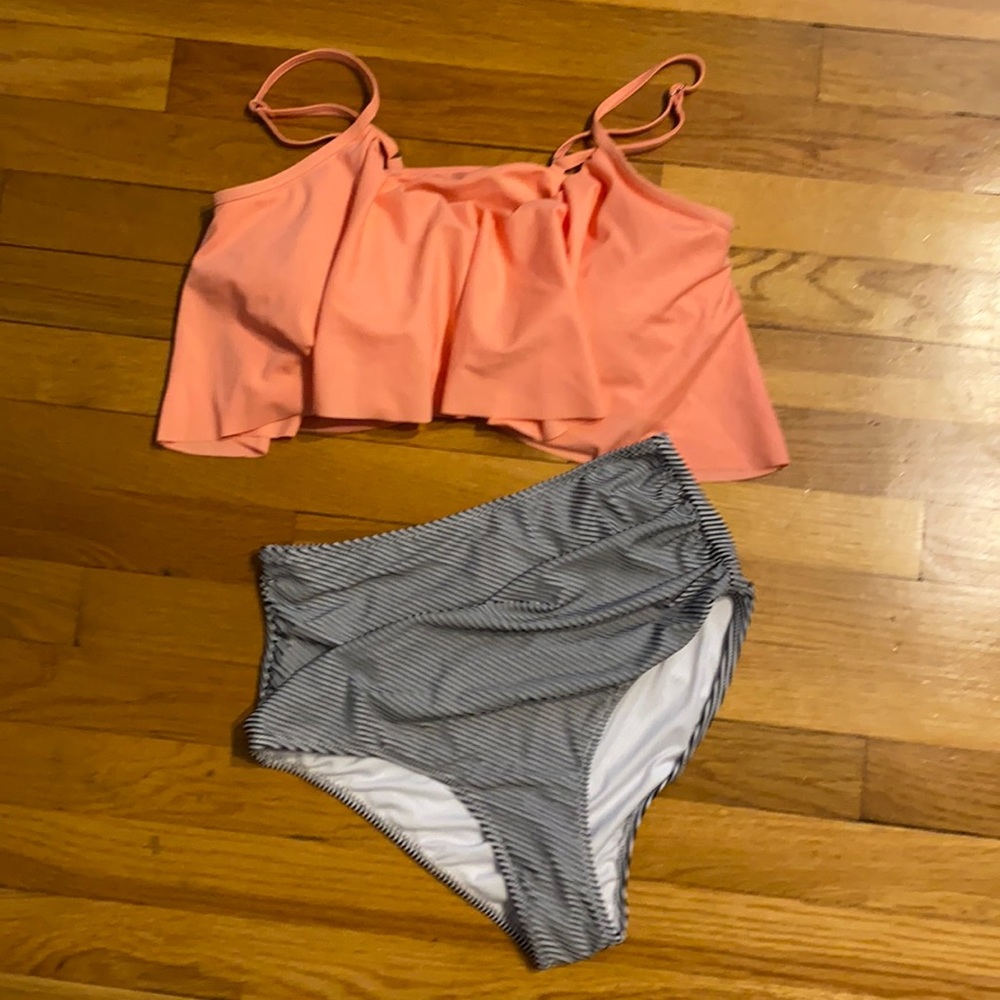 Cupshe two piece swimsuit sz M